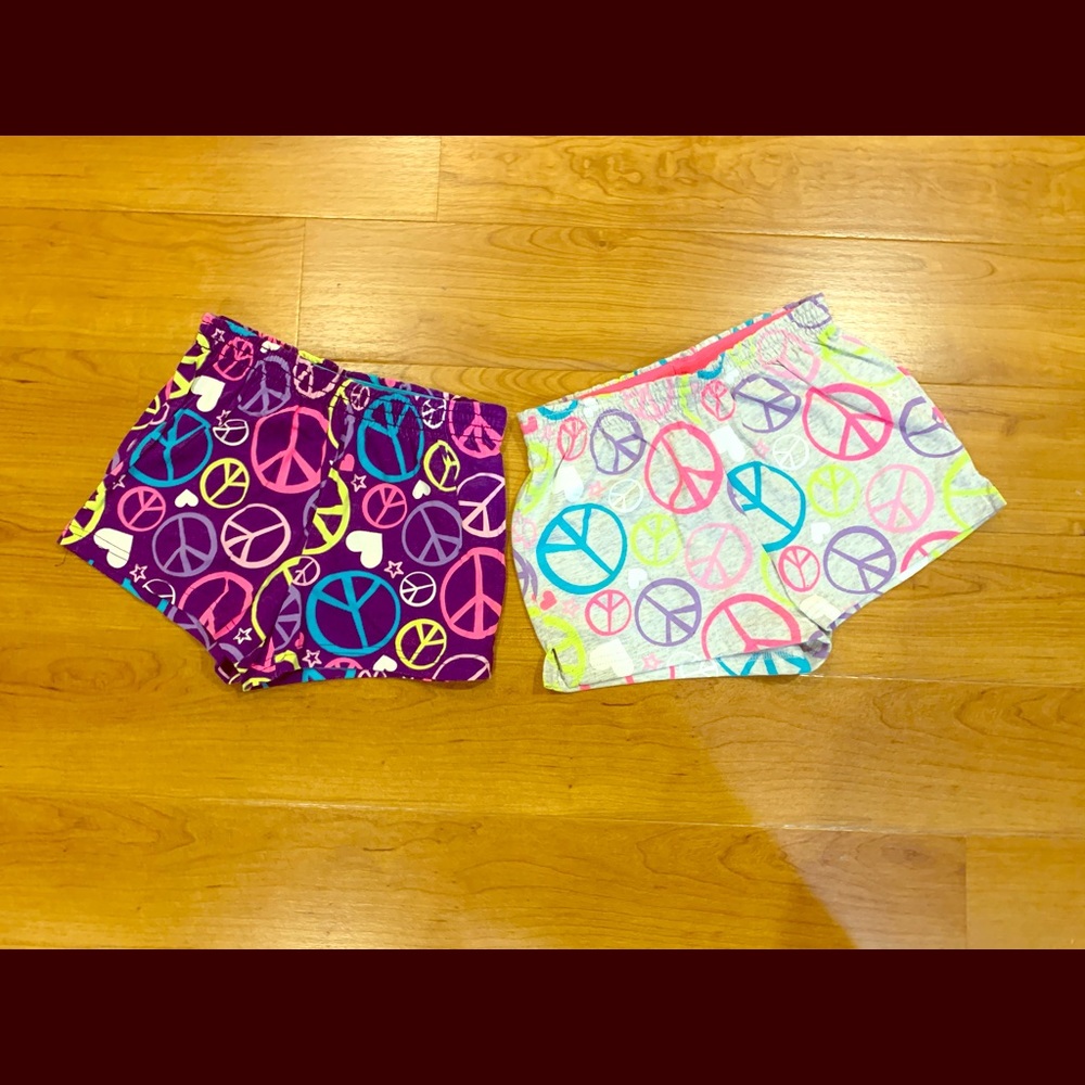 NWOT Bundle of 2 Circo Peace Shorts Girls M 7/8